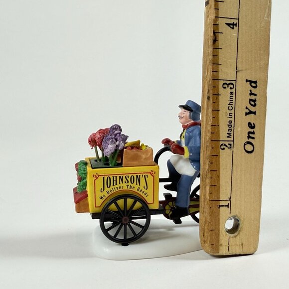 Dept 56 Johnson’s Grocery Holiday Deliveries 58897 Heritage Village - Picture 11 of 11